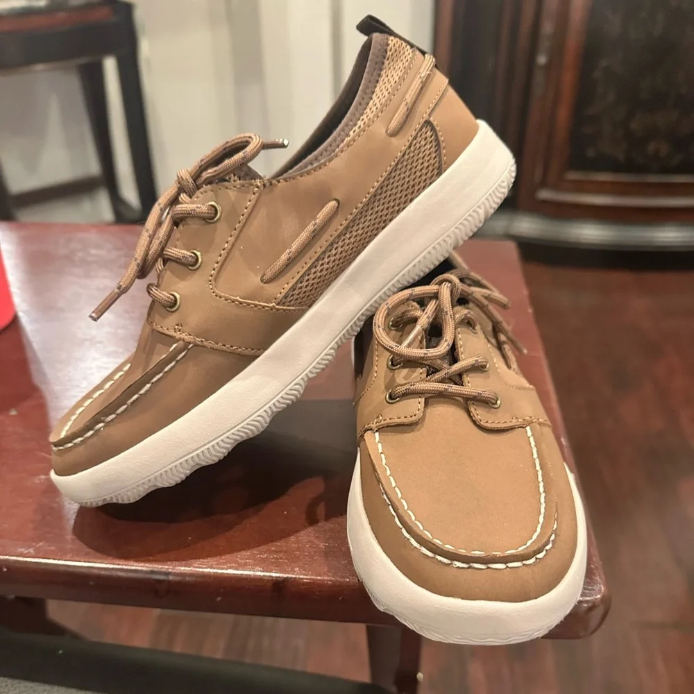 Sperry Boys Boat Shoes – Size 4 – Style STK267251 – Excellent Condition